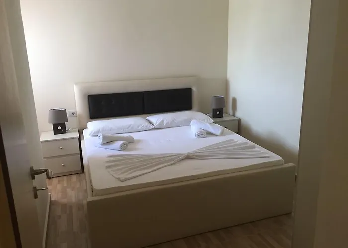 Ago アパート Sarandë